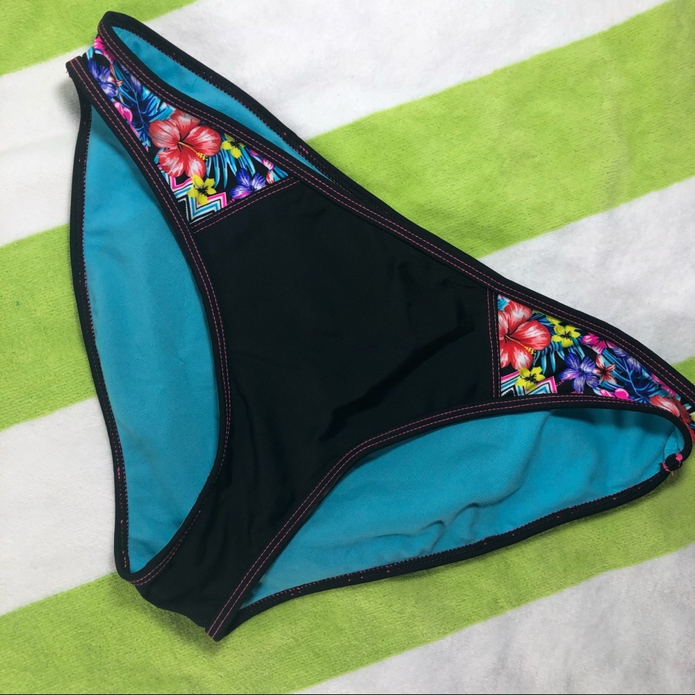 NWT Black/Floral Bikini Bottoms